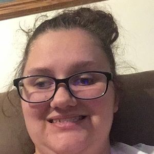 Meet your Posher, Carissa